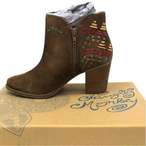 Naughty Monkey Block Heel Western Brown Suede Heeled Ankle Boots Womens 6.5 or 7